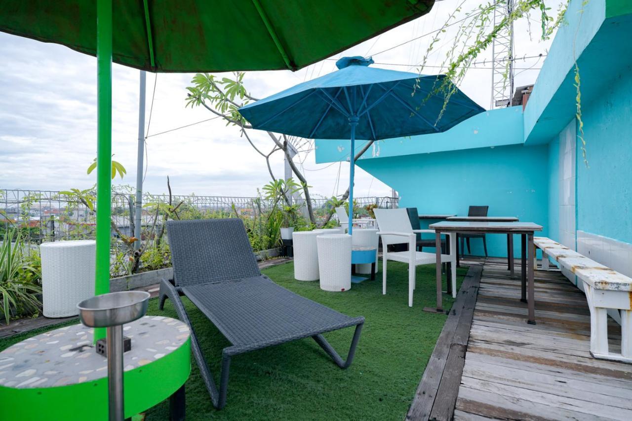 Reddoorz @ Sunset Point Seminyak Hotel Exterior photo